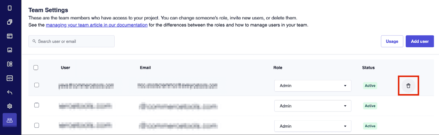 Holding pointer over the user displaying the delete button